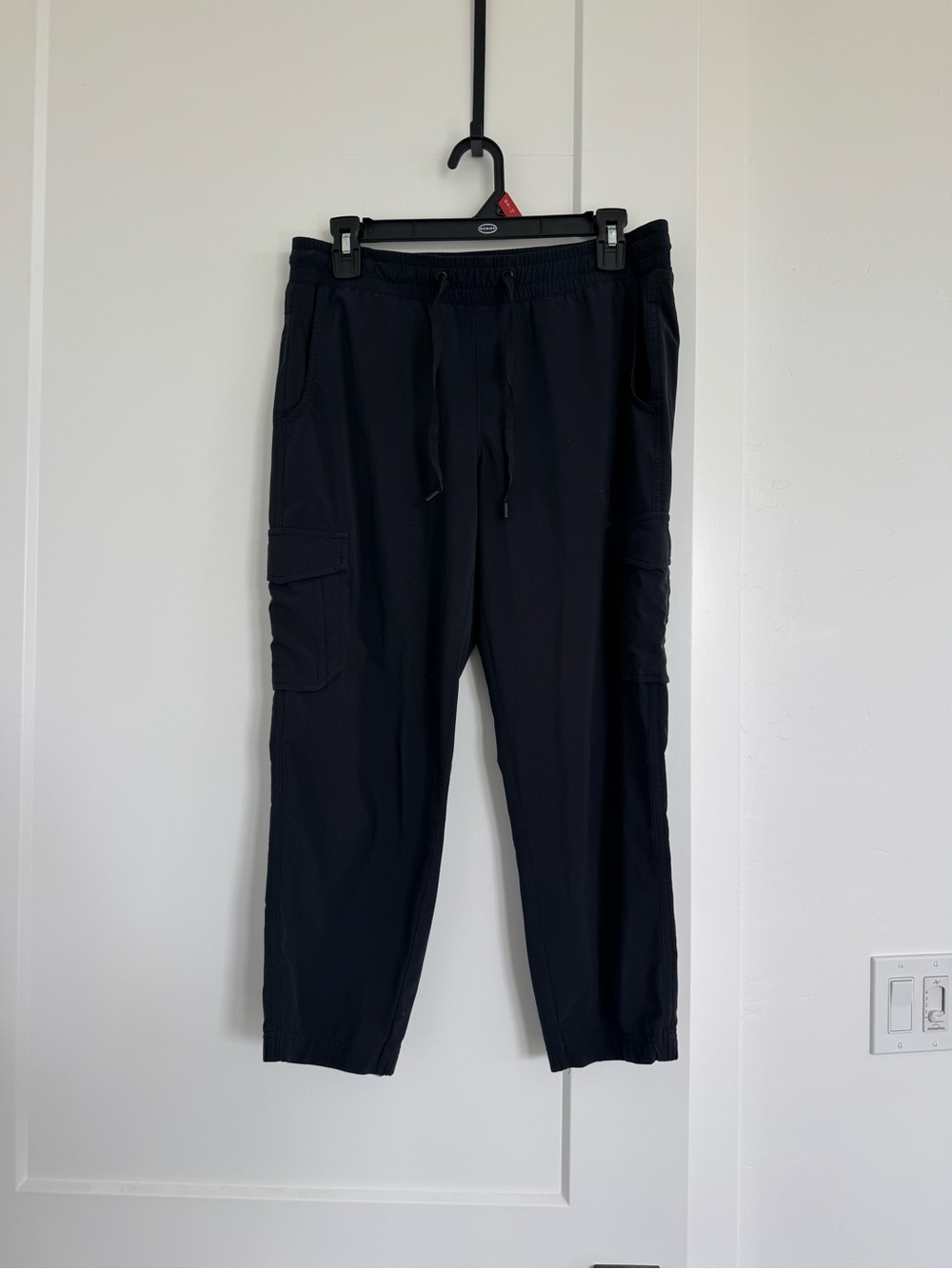 Eddie Bauer Black Women's Cargo Capris